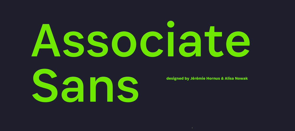 Przykład czcionki Associate Sans Medium Italic